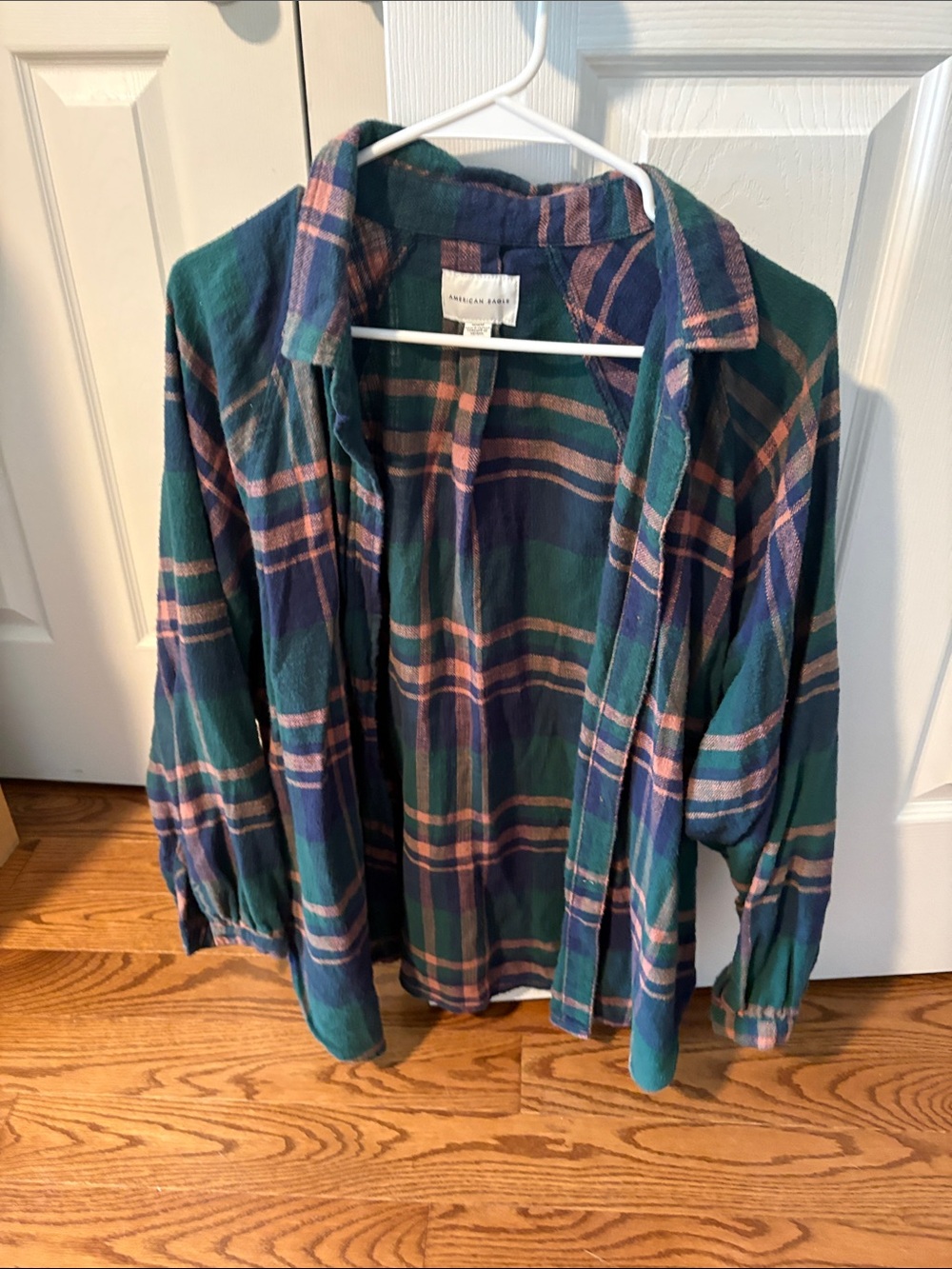 American Eagle Outfitters Green, Navy & Pink Plaid Button-Up Shirt